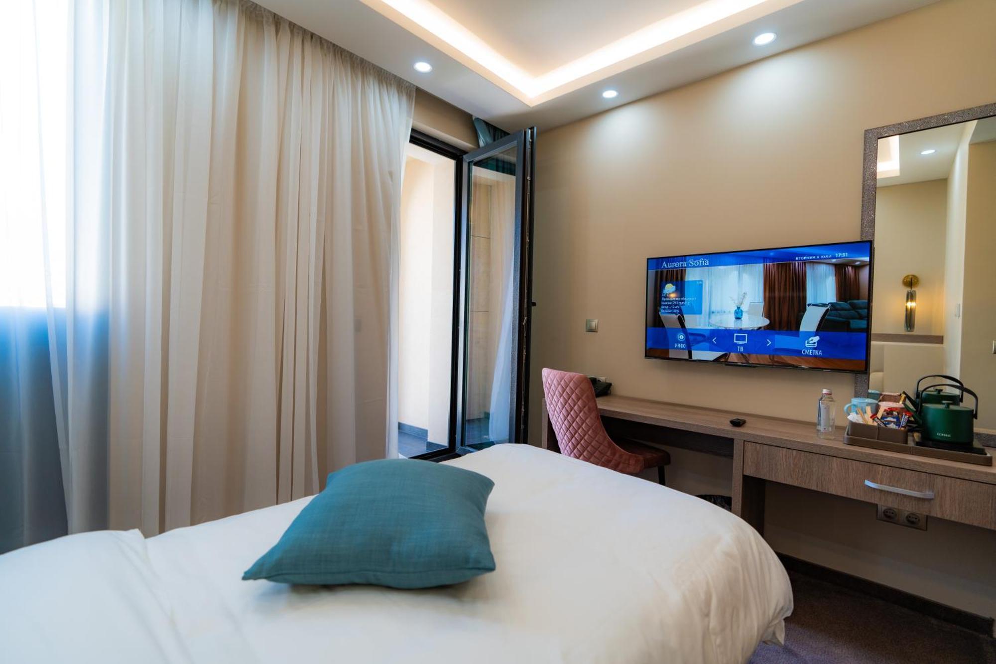 Aurora Sofia Hotel Bagian luar foto