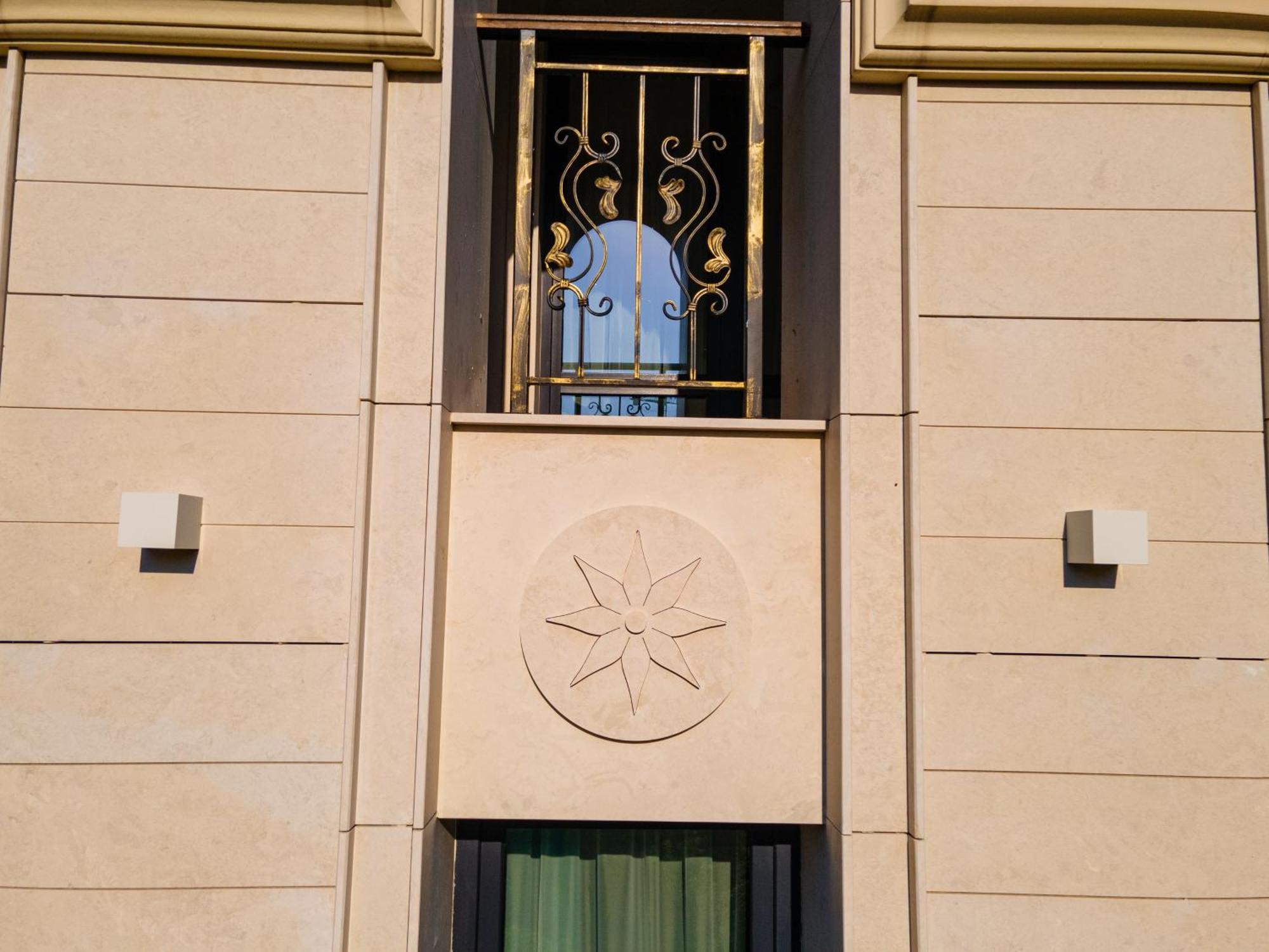 Aurora Sofia Hotel Bagian luar foto